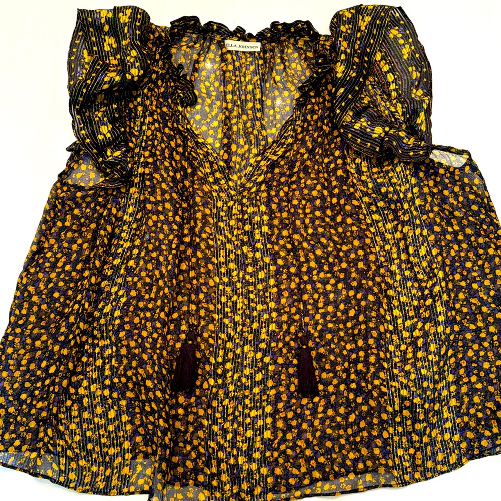 ULL JOHNSON flutter sleeve silk top. Size 4